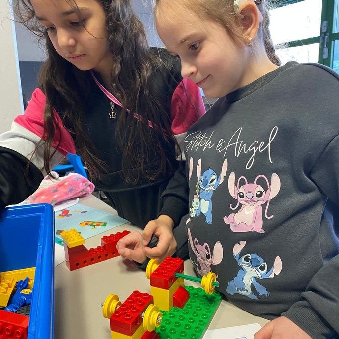 None (vergrößerte Bildansicht wird geöffnet)