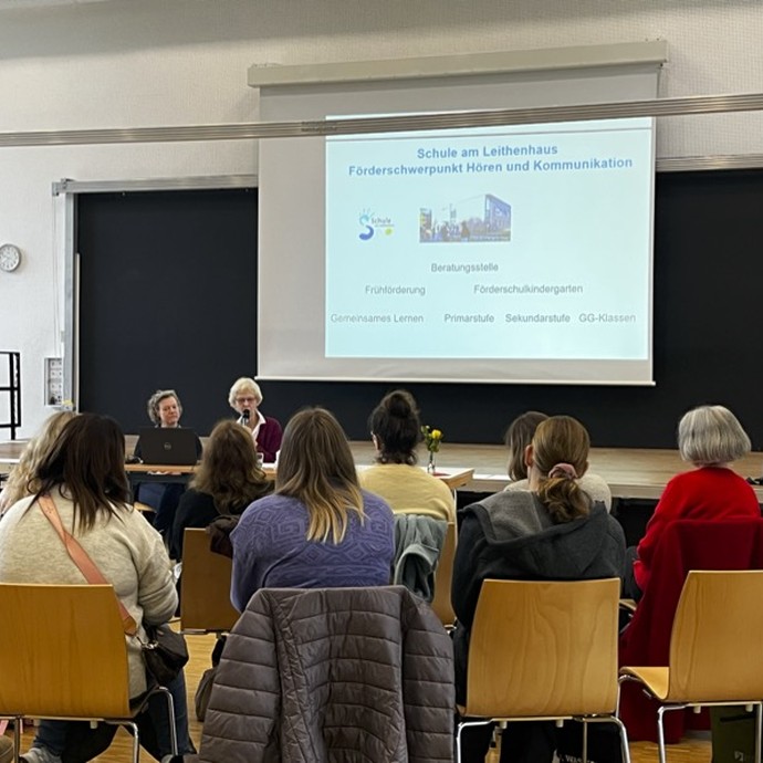 None (vergrößerte Bildansicht wird geöffnet)