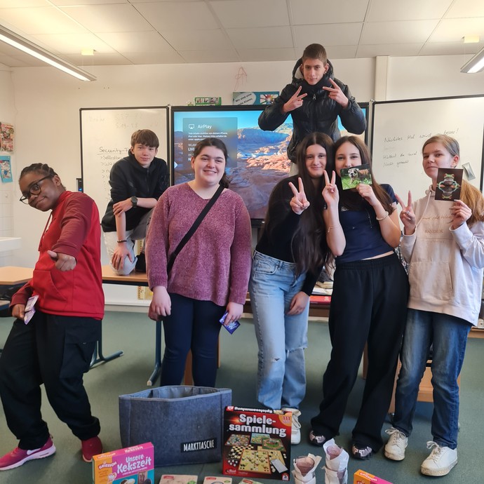 None (vergrößerte Bildansicht wird geöffnet)