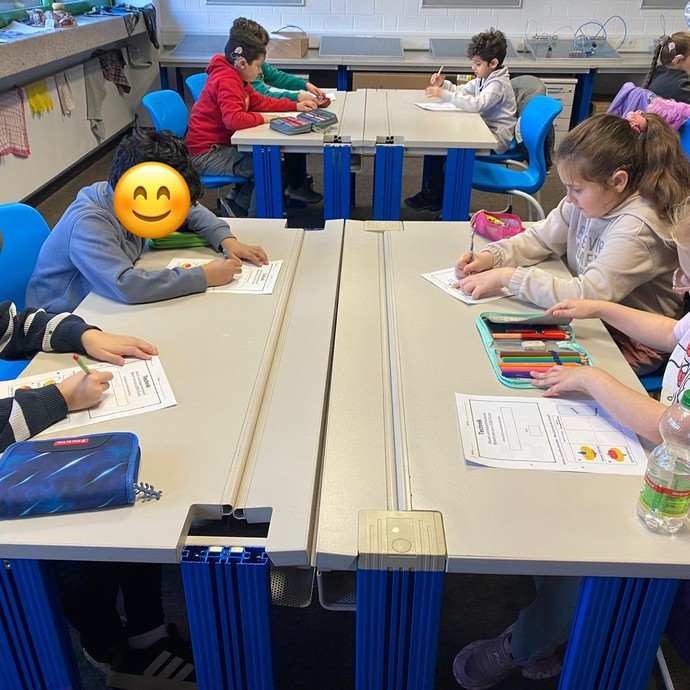 None (vergrößerte Bildansicht wird geöffnet)