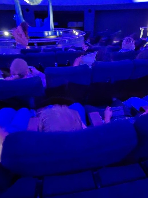 Planetarium von innen (vergrößerte Bildansicht wird geöffnet)