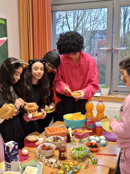 None (vergrößerte Bildansicht wird geöffnet)