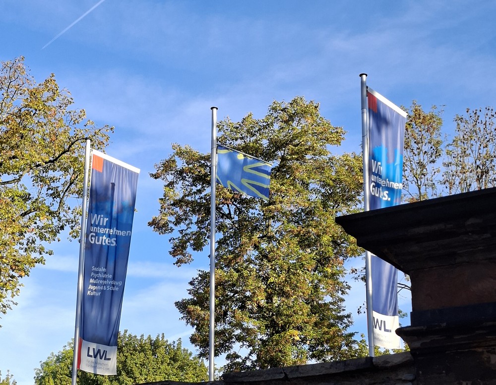 gehisste DGS-Flagge