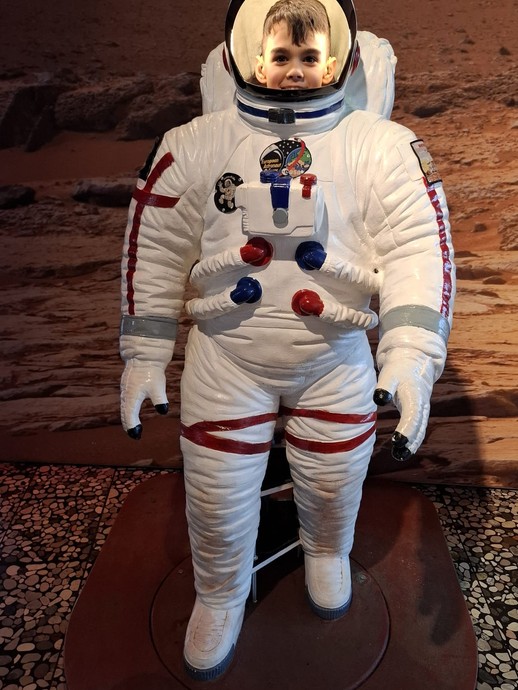 None (vergrößerte Bildansicht wird geöffnet)