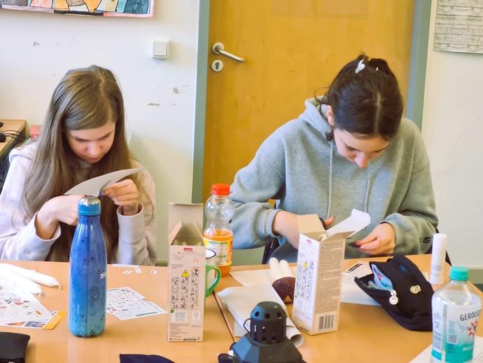 None (vergrößerte Bildansicht wird geöffnet)